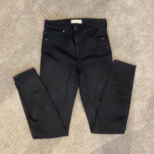 Madewell 10” High Rise Skinny; Black
